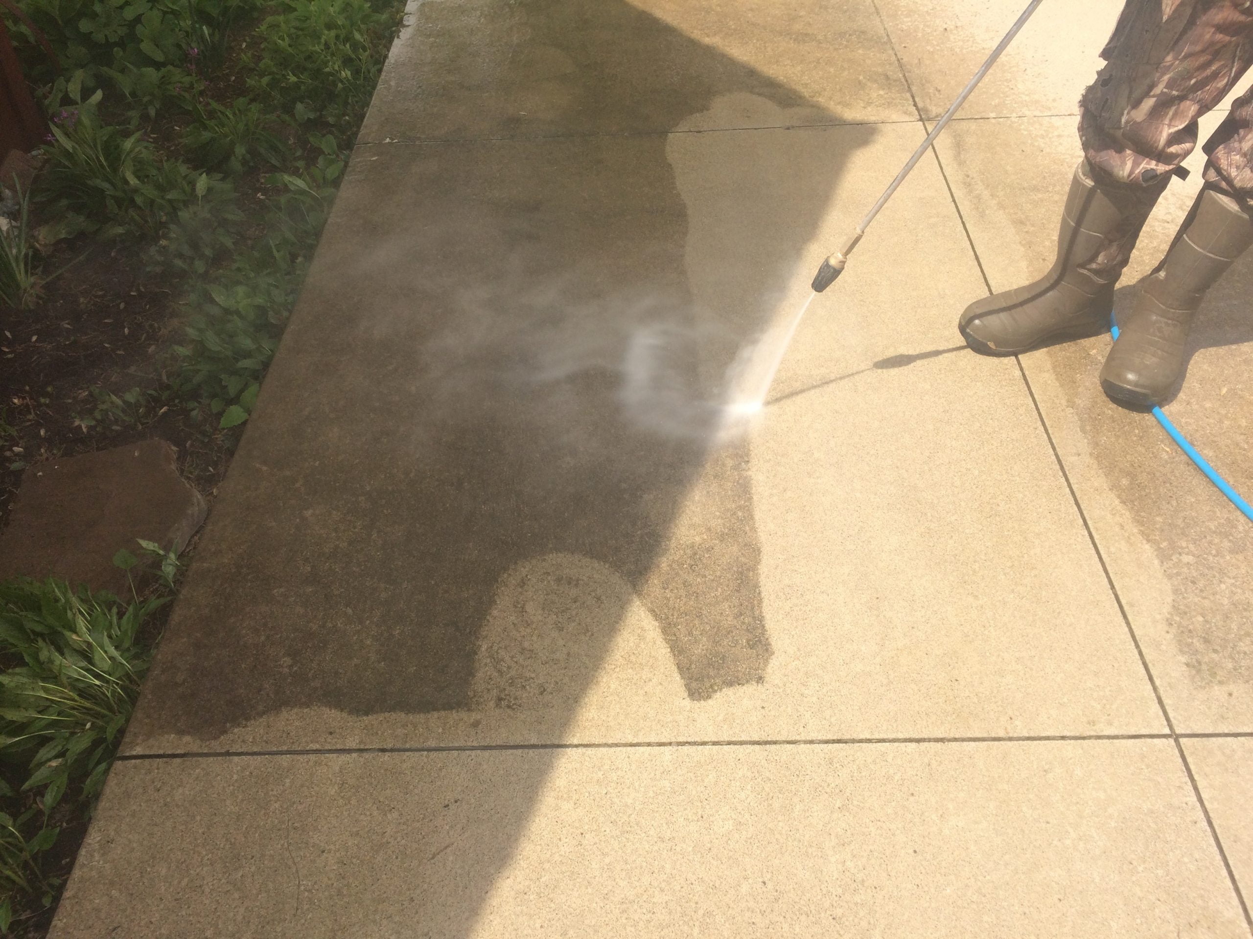 power washing driveway